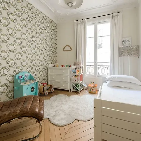 Apartment Rue De Rennes Ii By Onefinestay Paris