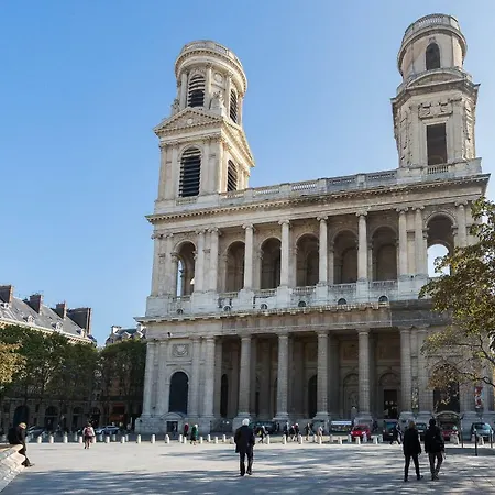 Rue De Rennes Ii By Onefinestay