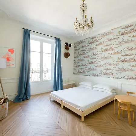 Apartment Rue De Rennes Ii By Onefinestay Paris